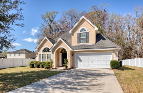 Pooler House | Large private 4 BR home near SAV airport with TV in every bedroom