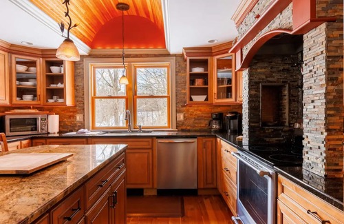 Warrensburg House | Large Private ADK Luxe Home on 200 Ac. Estate-Lake George 5 Mi.-Warrensburg 2Mi.
