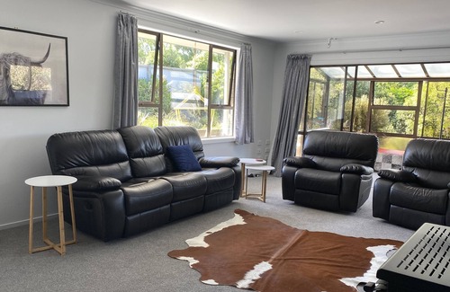 Lowburn House | Large, spacious home great for large numbers