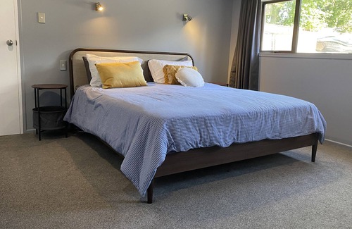 Lowburn House | Large, spacious home great for large numbers