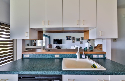 Edgewater House | Large, Spacious home on The Intracoastal, Watch Dolphins play and Fish