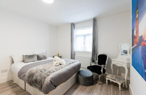 Kensal Green Apartment | Large Studio Apartment 30 mins to Oxford Street (B)