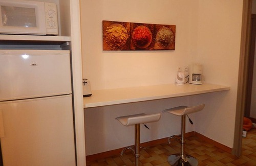 Saint-Cyprien Plage Apartment | Large T2 ground floor in house 500m beach