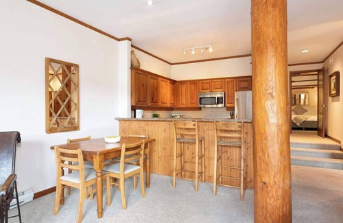 Blackcomb House | Large Townhome, Golf Course Views, Shared Hot Tub