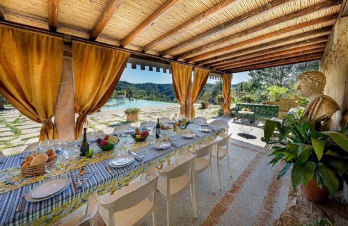 San Miniato Villa | Large Tuscan Villa near Florence with Private Pool, WiFi, AC, sleeps up to 21