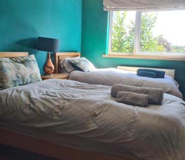 Pill House | Large twin room in Shirehampton