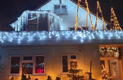 Pill House | Large twin room in Shirehampton