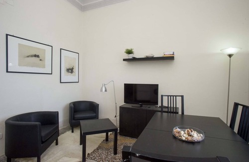 Portoferraio Old Town Apartment | Large two-room Calata for 2 people overlooking the Portoferraio seafront
