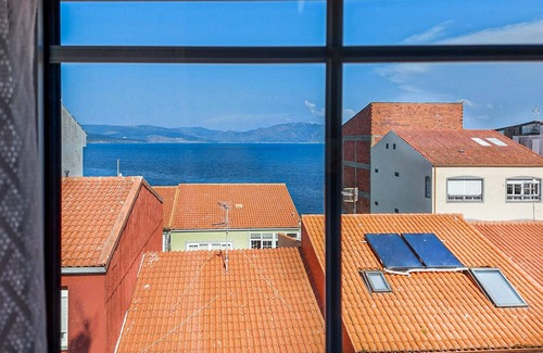 Fisterra Apartment | Large vacation apartment with a view of the Atlantic Ocean