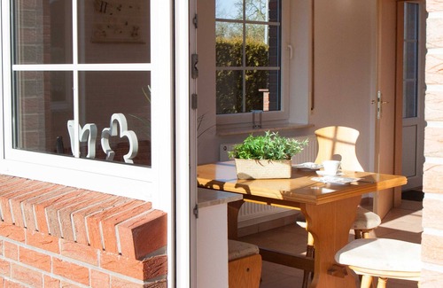 Marienhafe House | Large vacation home - 120 m², directly on the Tjücher Moortun bathing lake