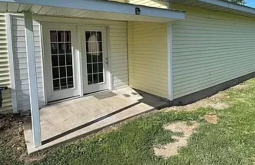 Perry House | Large Very Roomy Home with 2 Car Plus attached Garage
