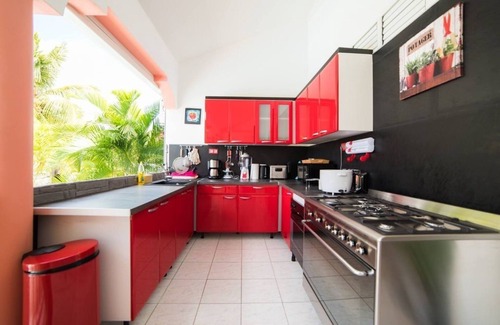 Sainte-Anne Villa | Large villa close to the beach with large private pool, spa and billiards table