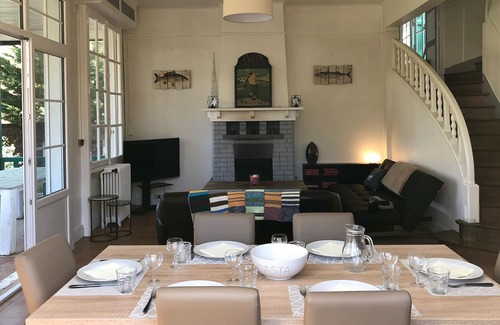 Pyla-sur-Mer House | Large Villa, Pyla 140m2, 4 bedrooms, 150m to the beach