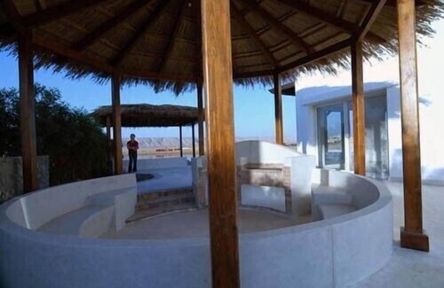 El Gouna Villa | Large villa with heated pool directly on the lagoon beach with private jetty