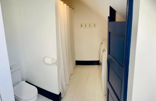 West End Apartment | Large West End Penthouse walk to Old Port w/Parking
