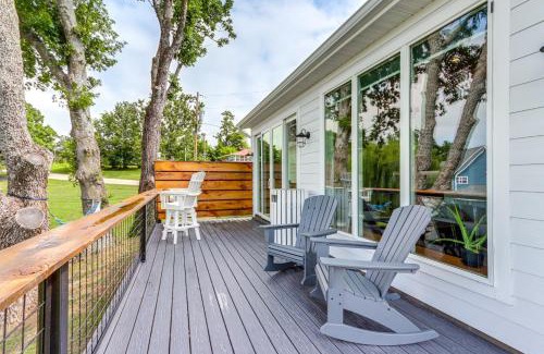 Rogers Apartment | LaRue Rendezvous Luxe Stay at Historic Site