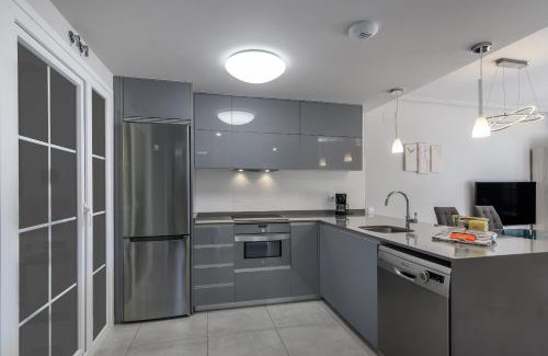 Ayamonte Apartment | Las Arenas Atico by Ĥ - Playa de los Haraganes HLHA245P97