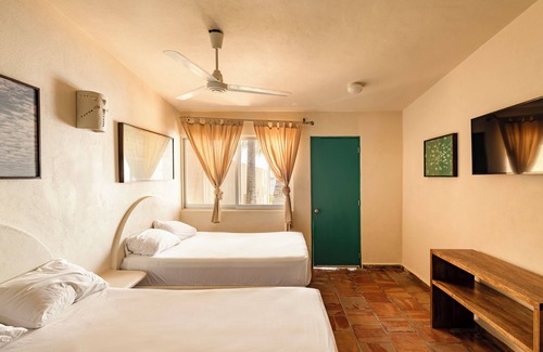 Centro Hotel | Las Arenas Bungalows Melaque