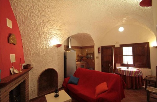 Fonelas Apartment | Las Chumberas Cave - Los Cerezos