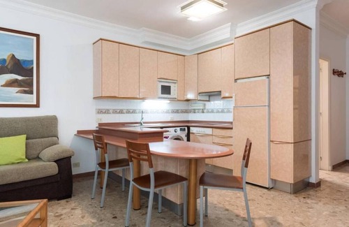 Las Palmas de Gran Canaria Apartment | Las Canteras Beach - 2BR/2BA - Family 5pax