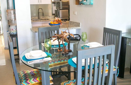 Luis Donaldo Colosio Apartment | Las Palmas In Alizes - Modern 1 Bedroom By the Beach with Fast reliable internet