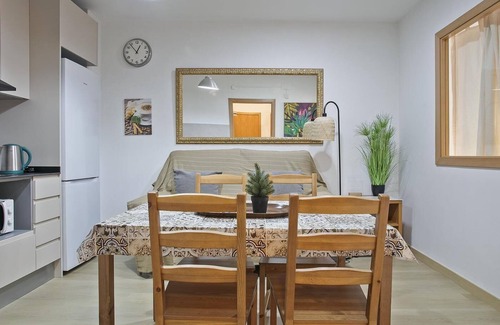 El Raval Apartment | Las Ramblas Barcelona 6pax