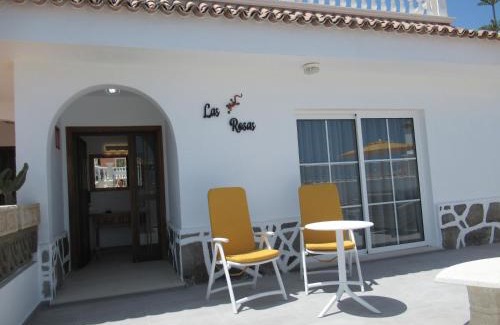 Arenas del Mar Villa | LAS ROSAS by RENTMEDANO Stunning luxury Chocolate Box villa with private heated pool & wifi