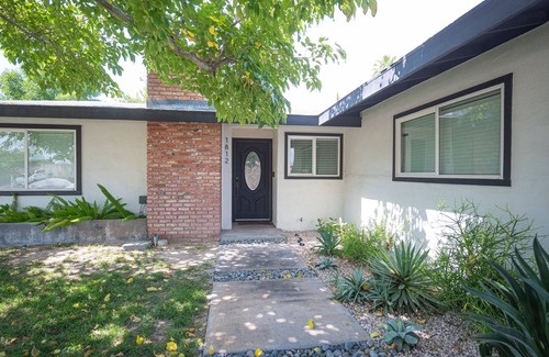 Las Vegas Apartment | Las Vegas Brand New Home- Center location