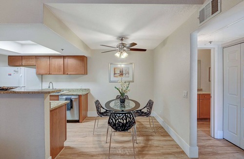 Las Vegas Condo | Las Vegas Condo minutes from the Strip, Team Mobile and Allegiant Stadium