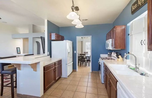 Black Mountain House | Las Vegas Retreat with RV/Boat Parking
