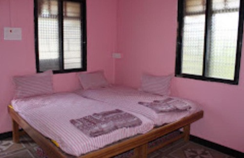 Tuljapur Hotel | Lasane Guruji Bhakta Niwas Tuljapur