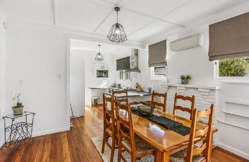 Gisborne House | Last Minute Deals - Gisborne Central Location
