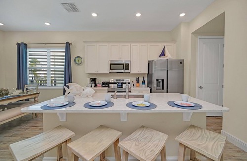 West Kissimmee Villa | Last Minute Disney Getaway! Villa with Private Pool & Hot Tub. Book Now! #59885