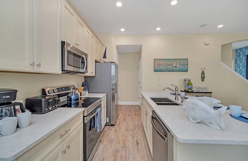 West Kissimmee Villa | Last Minute Disney Getaway! Villa with Private Pool & Hot Tub. Book Now! #59885
