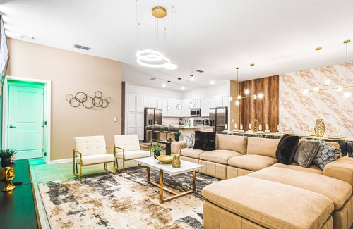 Kissimmee Villa | Last Minute Disney! Private Pool, Game Room & Themed Bedrooms. Book Now! #98101