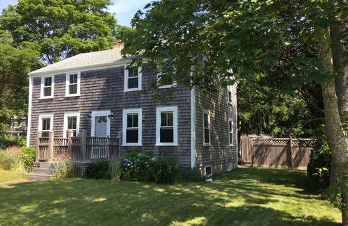 Vineyard Haven House | Last Minute - Reduced Rates - AC, Family friendly, Walk to Town, Beach, Ferry
