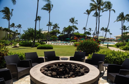 Hanamaulu Apartment | Last Minutes Special with Gorgeous Kauai beach resort, romance and fun