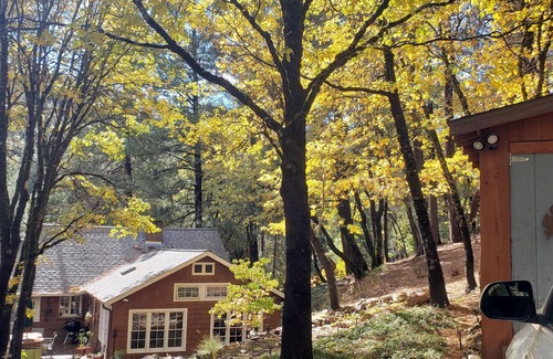Quincy House | Last Private Property on Spanish Creek - Private 1/2 Mile Trail & Swimming Hole.