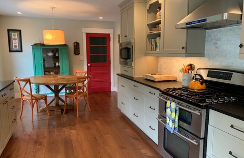 Boone Cottage | Late checkout! modern cottage with creek on 4 acres, fire pit