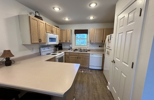 Port St. Joe House | Late Summer 2025 Rate Drop! Gulfview-2 Br/2.5 Bath-Dog Friendly