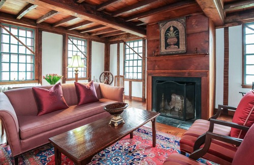 Norwichtown House | Lathrop Manor, home of the Lathrop family, Lydia Sigourney, and Benedict Arnold