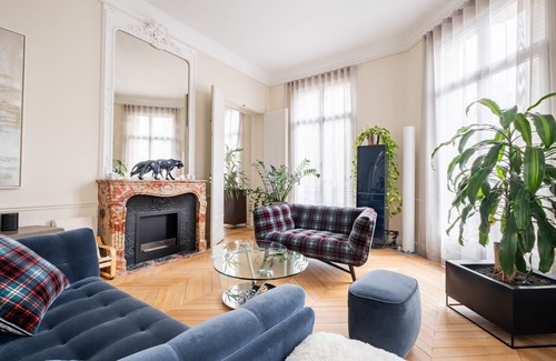 Montparnasse Apartment | Latin Grace, by Veeve