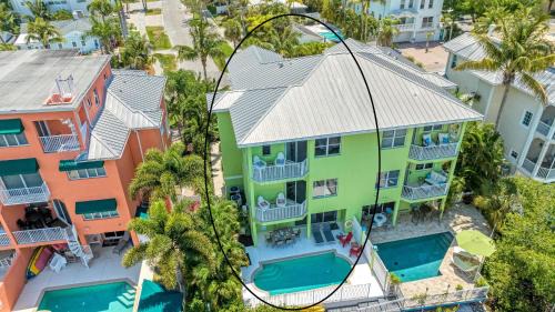 Siesta Key House | Latitude Adjustment - 461