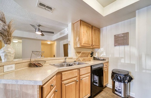 North Lauderdale Apartment | Lauderdale Modern Oasis Private Apartment
