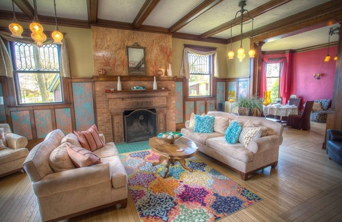 Marinette Bed & Breakfast | Lauerman House Inn