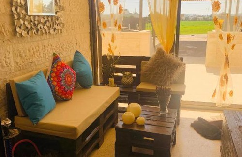 Al-Maghtas House | Laura's Shared Modern Villa
