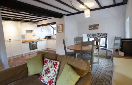 Lowick House | Laurel Cottage