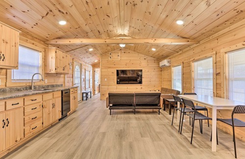 Laurelville Cottage | Laurelville Cabin < 11 Mi to Old Man's Cave!