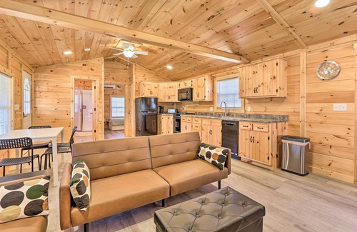 Laurelville Cottage | Laurelville Cabin < 11 Mi to Old Man's Cave!