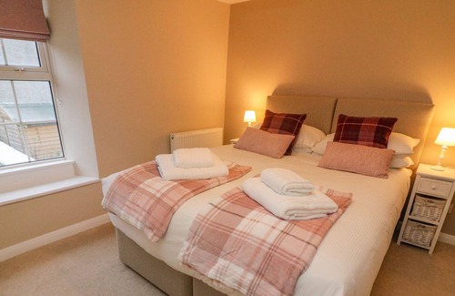 Sedbergh House | LAVENDER COTTAGE, pet friendly, with open fire in Sedbergh